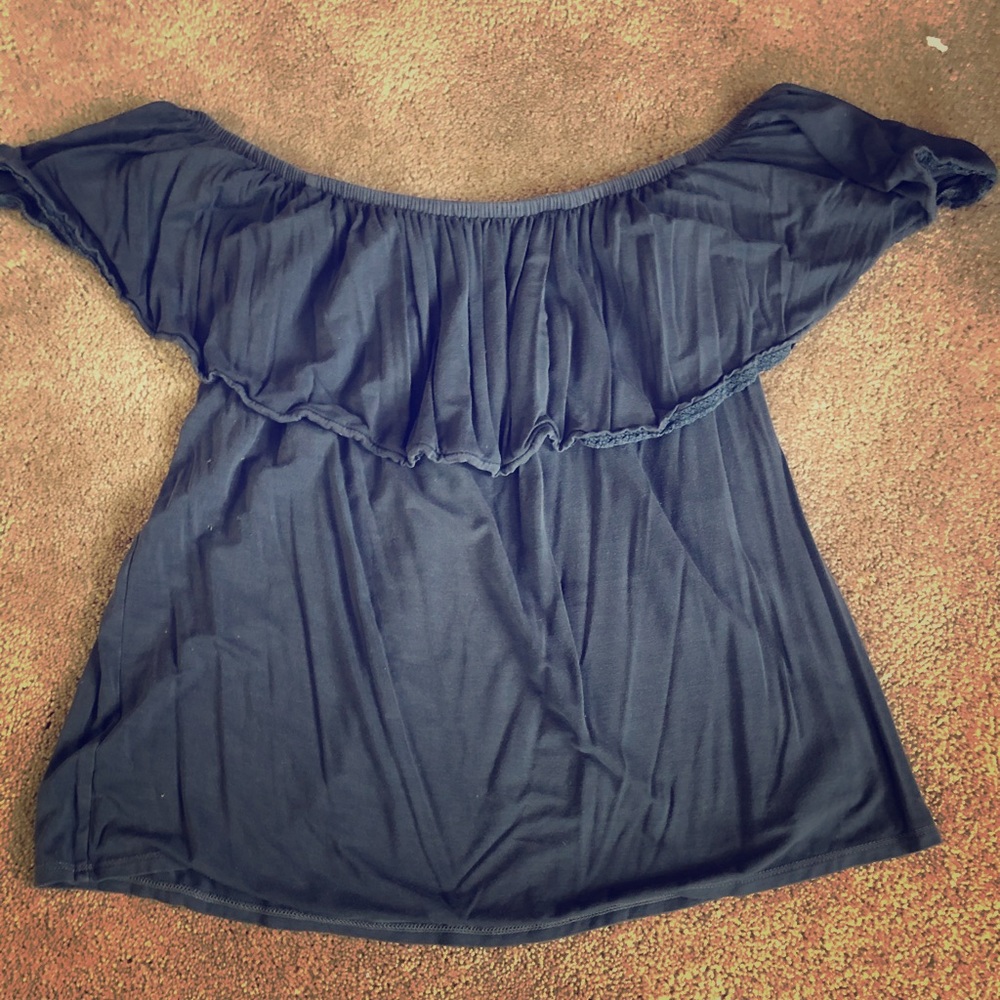 Off the Shoulder flowy shirt.
